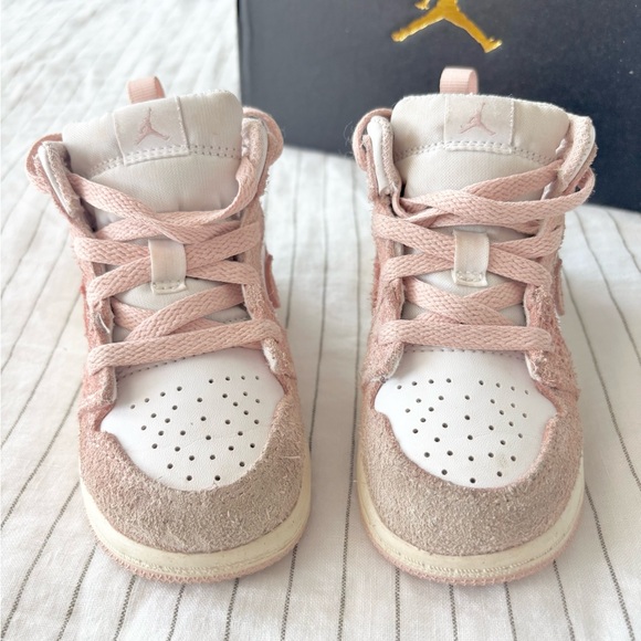 Air Jordan 1 Mid SE legend pink suede toddler sz 7 - Picture 2 of 8